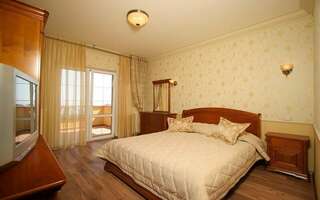 Гостиница Вилла Балгатура Гурзуф 3-уровневые пятикомнатные апартаменты с видовой террасой № 505-1