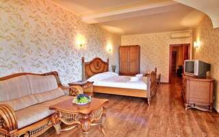 Гостиница Вилла Балгатура Гурзуф 1-уровневые однокомнатные апартаменты с видовым балконом №705-3