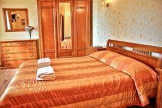 Гостиница Вилла Балгатура Гурзуф 2-уровневые трехкомнатные апартаменты с видовой террасой № 703-3