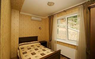 Гостиница Вилла Балгатура Гурзуф 3-уровневые четырехкомнатные апартаменты с видовой террасой № 501-3